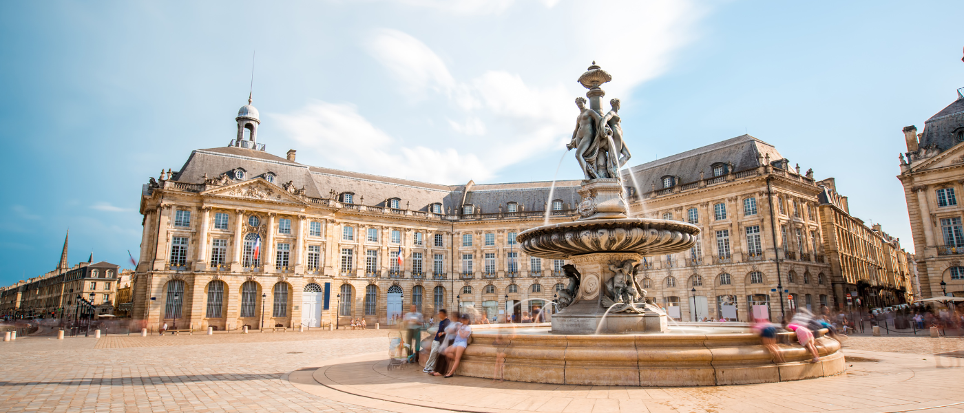 Bordeaux - Place de la Bourse - Wine Paths