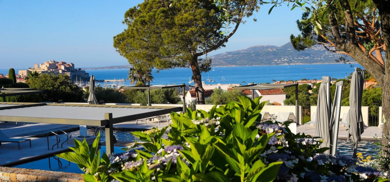 Swimming Pool with view over Calvi - Wine Paths