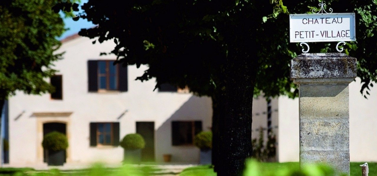 Entrance chateau petit village