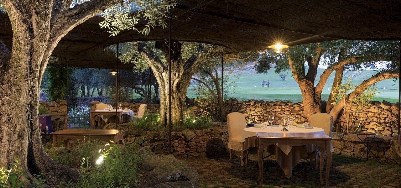 La Table de la Ferme by Mathieu Pacaud - Domaine de Murtoli - Terrace