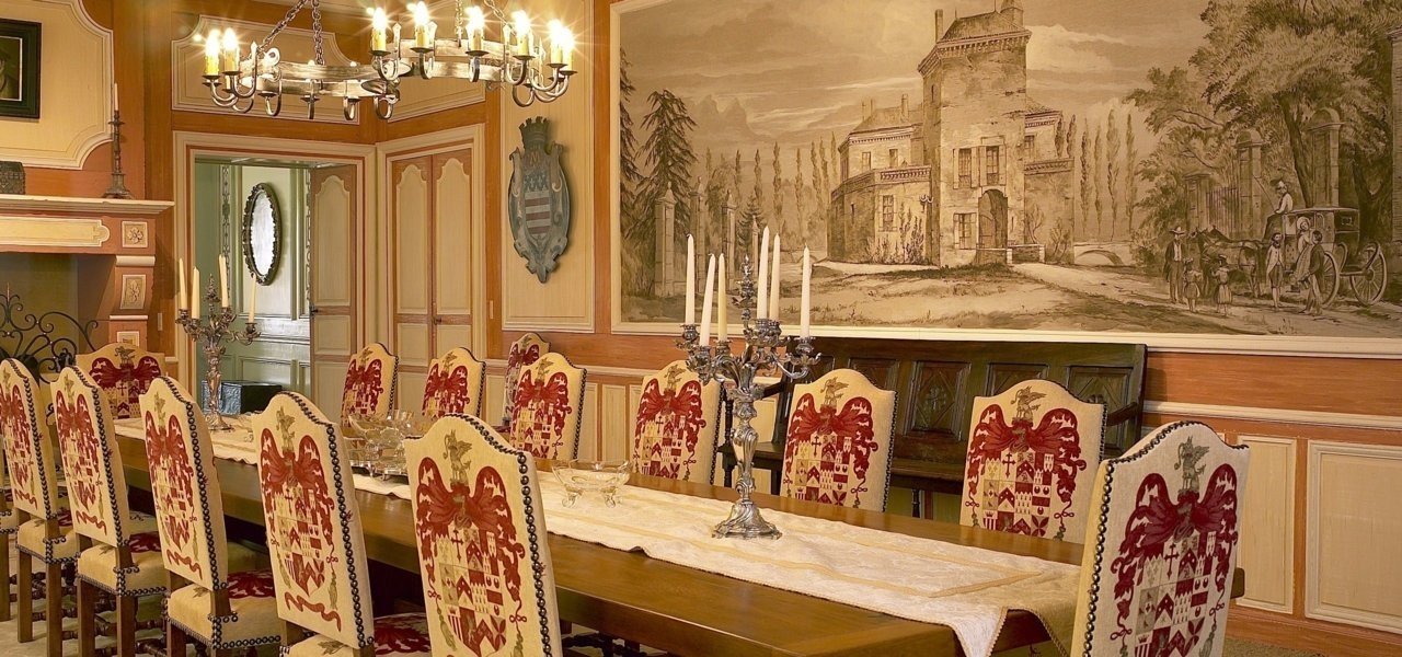 Dining room Chateau La Tour Carnet