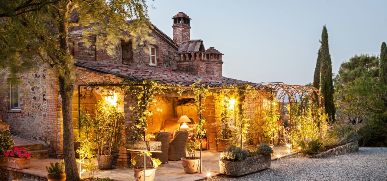 Exterior - luxury hotel in tuscany - Wine Paths