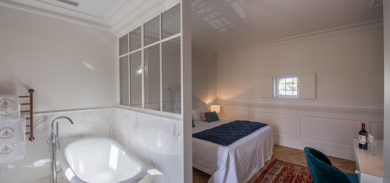 Château l'Etampe interior - Wine Paths