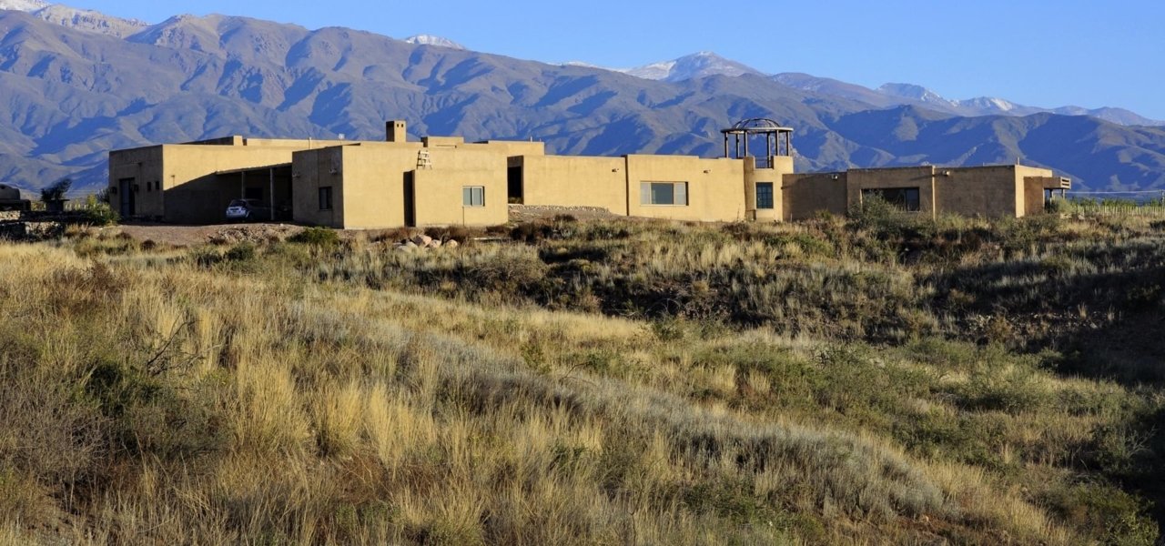 visit Alpasión wines