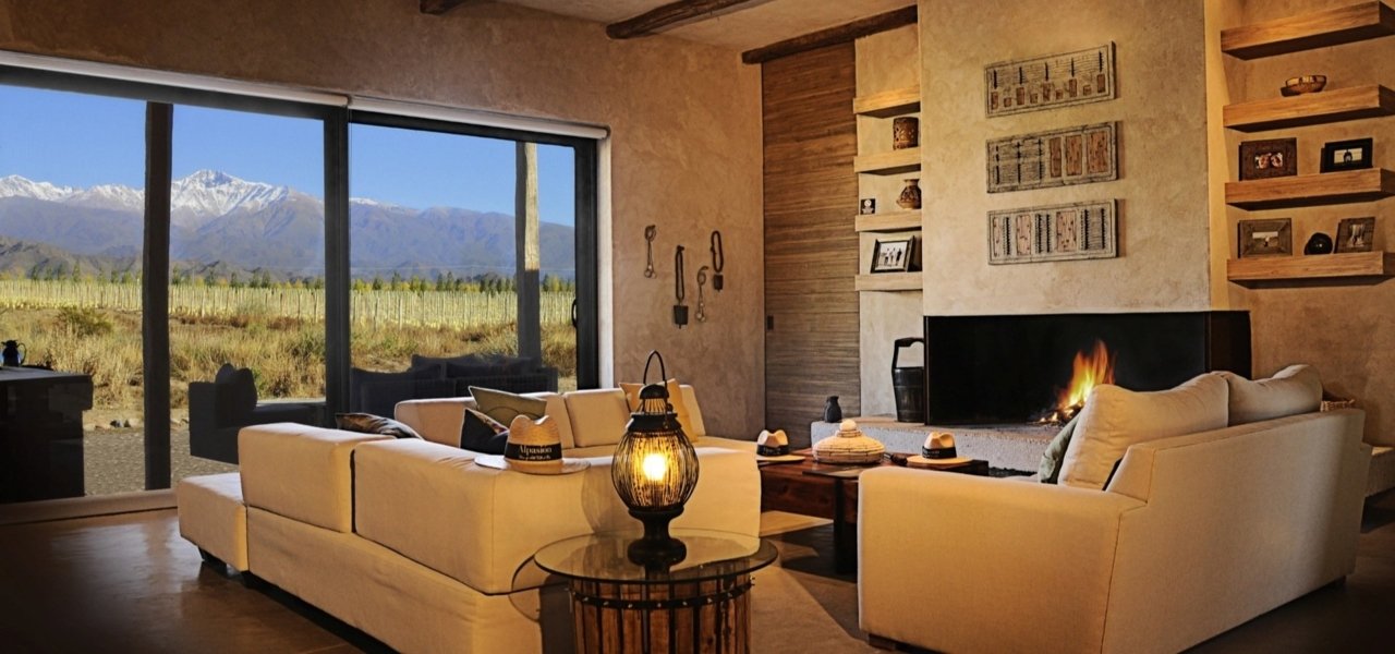 Alpasion Lodge Living Room